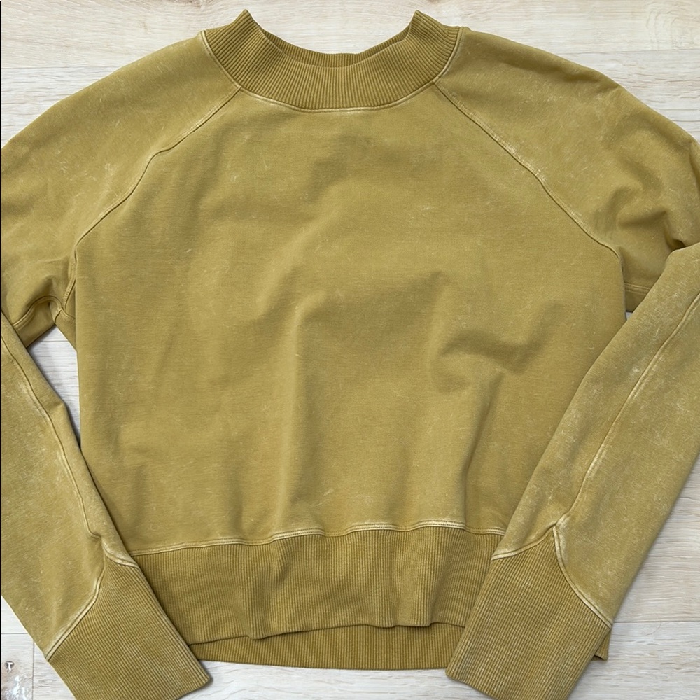 lululemon athletica Olive Crew Neck Sweater